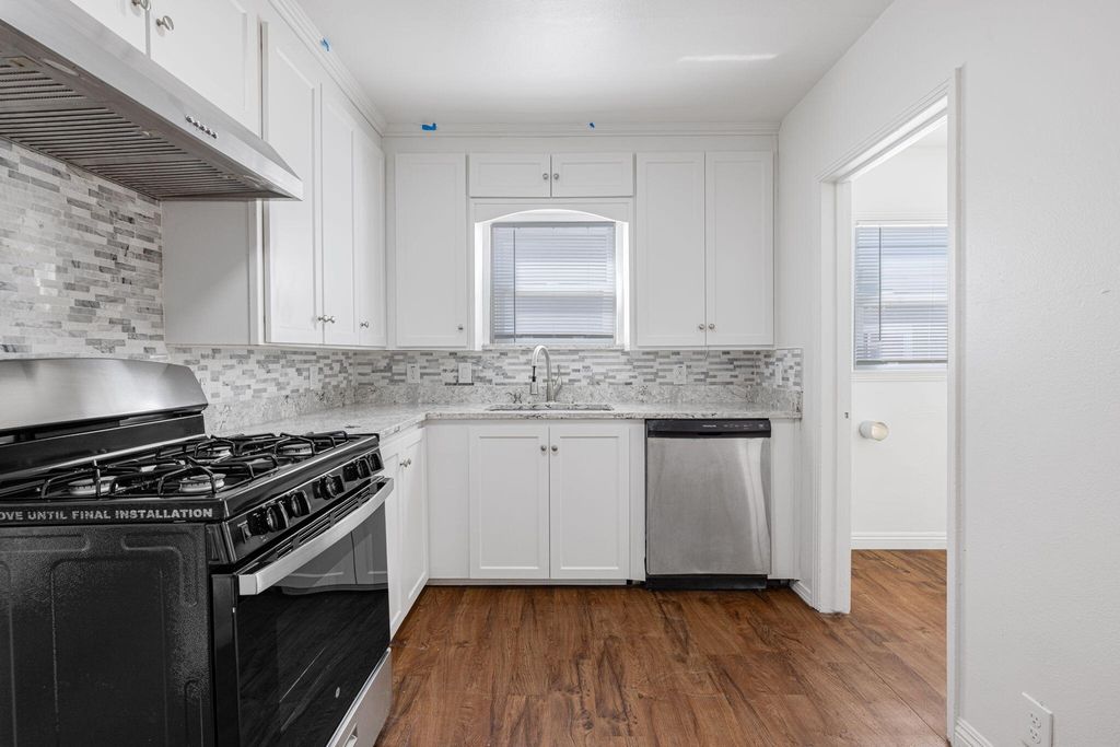 Image 17 of property listing at 210 E Bush Street, Lemoore, CA 93245