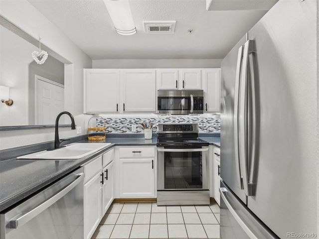 14296 E Whitaker Place 111, Aurora, CO 80015