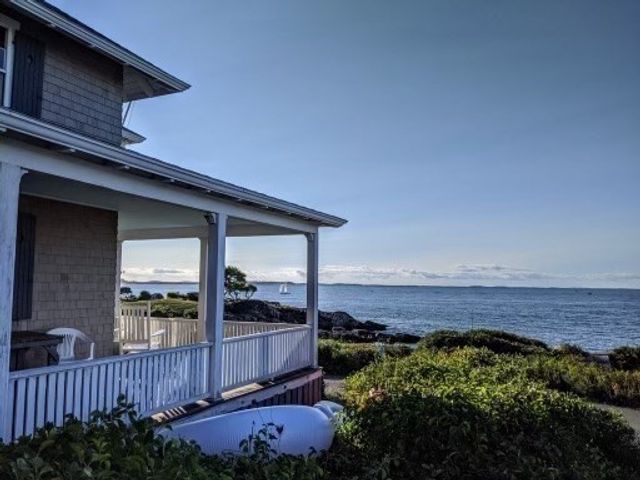 4 Diamond Ave, Gloucester, MA 01930
