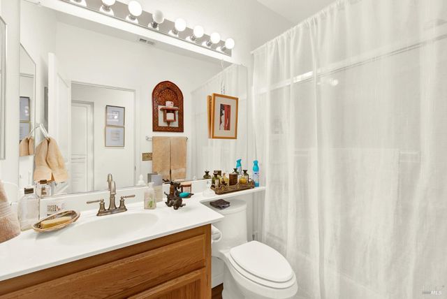 313 Trellis Ln, Vacaville, CA 95687