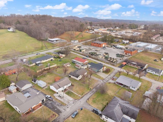 211 Reams Street, London, KY 40741