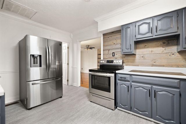 211 Reams Street, London, KY 40741