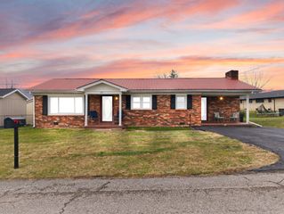 211 Reams Street, London, KY 40741