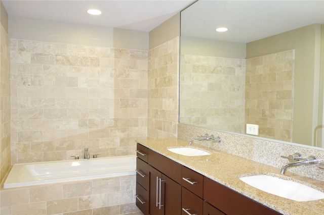 1600 Barton Springs RD 1407, Austin, TX 78704