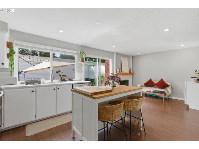 13162 Sw 17TH St, Beaverton, OR 97008