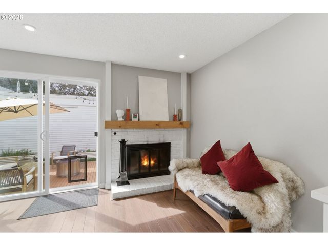 13162 Sw 17TH St, Beaverton, OR 97008