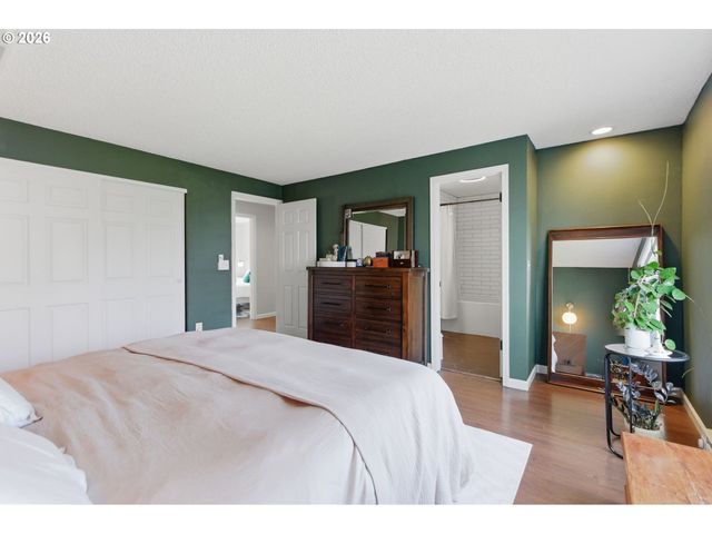 13162 Sw 17TH St, Beaverton, OR 97008