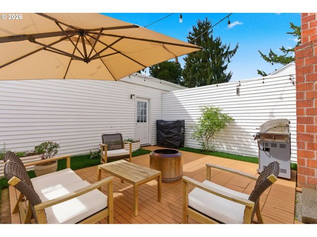 13162 Sw 17TH St, Beaverton, OR 97008