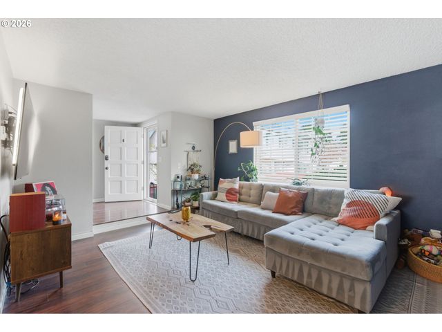 13162 Sw 17TH St, Beaverton, OR 97008