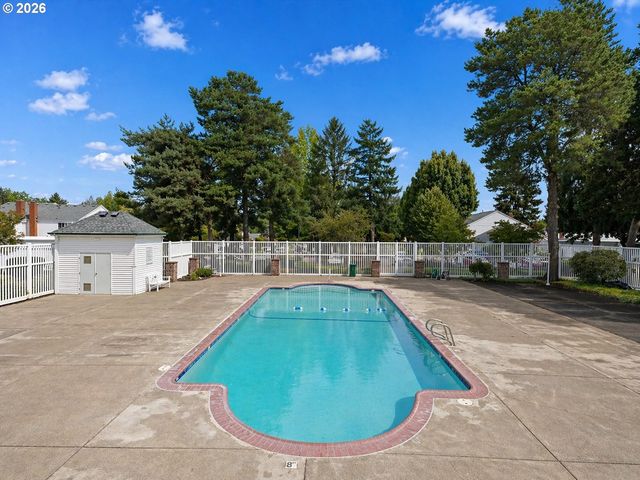 13162 Sw 17TH St, Beaverton, OR 97008
