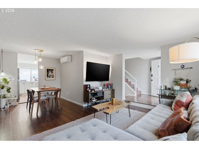 13162 Sw 17TH St, Beaverton, OR 97008