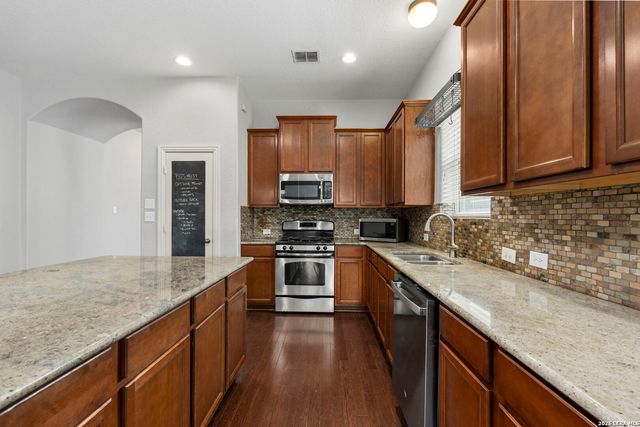 24751 Buck Crk, San Antonio, TX 78255