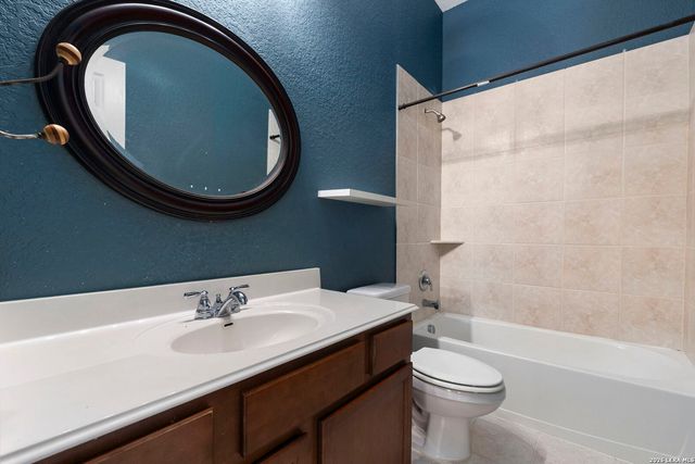 24751 Buck Crk, San Antonio, TX 78255
