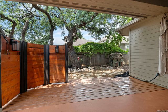 24751 Buck Crk, San Antonio, TX 78255