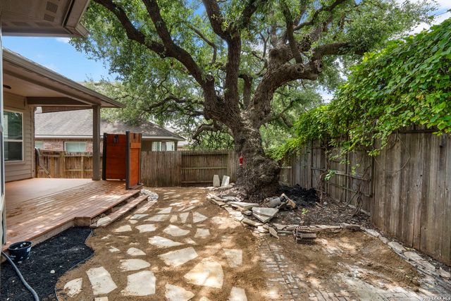 24751 Buck Crk, San Antonio, TX 78255