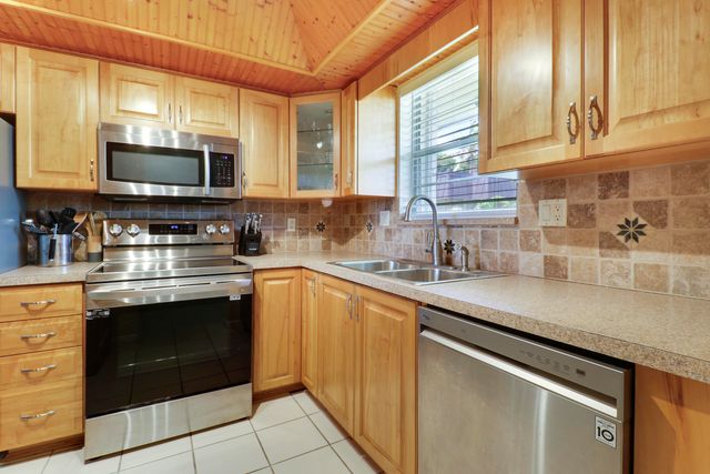 400 Fern Street 1c, Jupiter, FL 33458