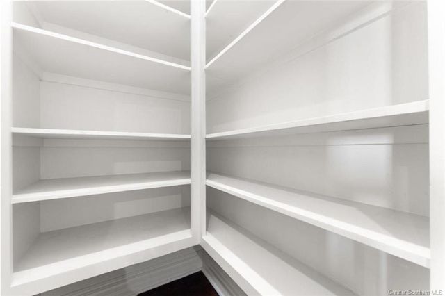 2215 Longue Vue Drive, Lake Charles, LA 70605