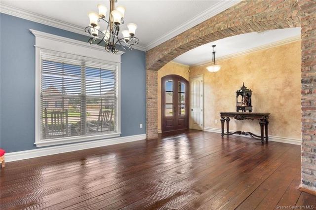 2215 Longue Vue Drive, Lake Charles, LA 70605