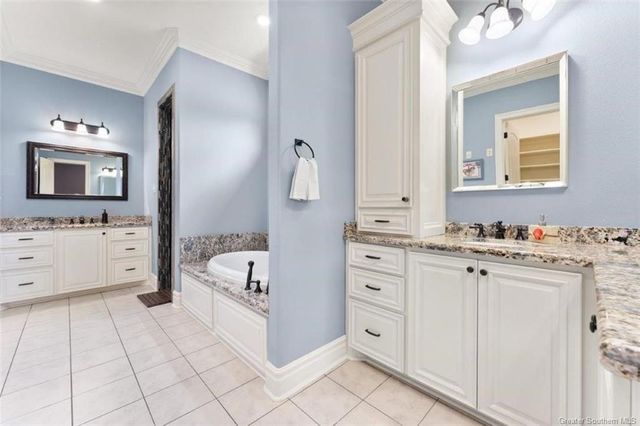 2215 Longue Vue Drive, Lake Charles, LA 70605