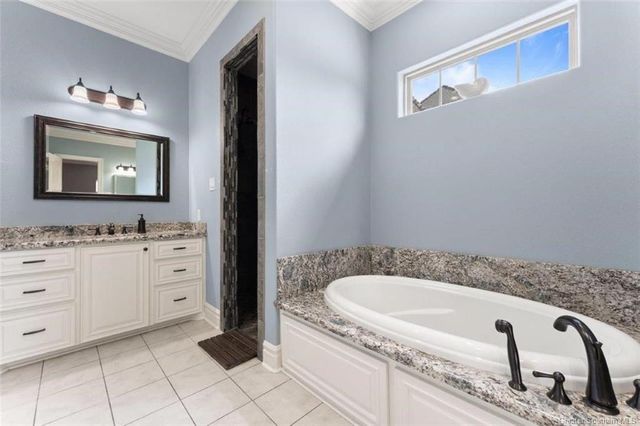 2215 Longue Vue Drive, Lake Charles, LA 70605