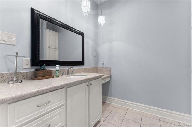 2215 Longue Vue Drive, Lake Charles, LA 70605