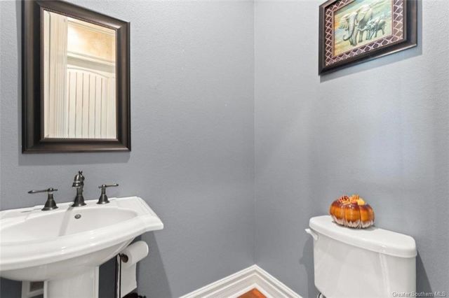 2215 Longue Vue Drive, Lake Charles, LA 70605