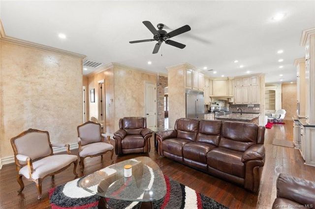 2215 Longue Vue Drive, Lake Charles, LA 70605