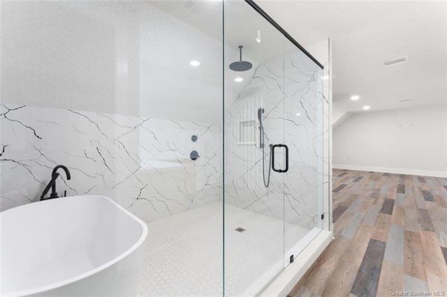 2215 Longue Vue Drive, Lake Charles, LA 70605