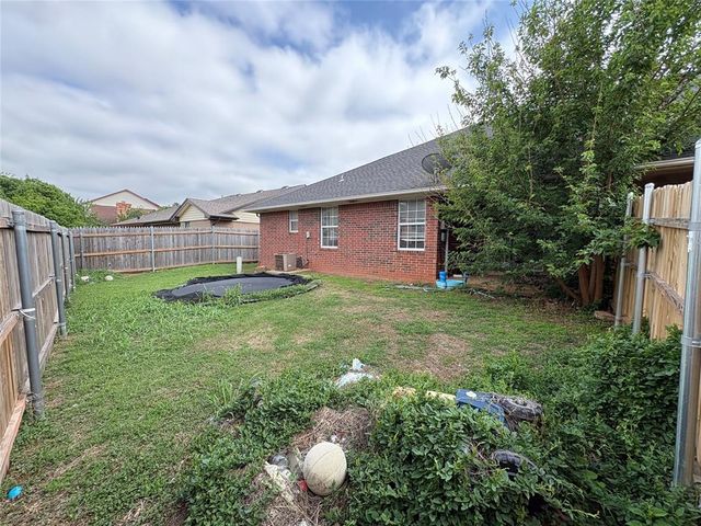2631 Silvertree Drive, Oklahoma City, OK 73120