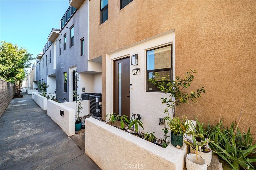 349 S Cypress Street, La Habra, CA 90631 — photo 2