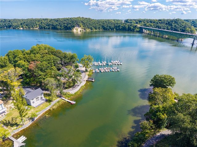 673 Seneca Road, Irondequoit, NY 14622