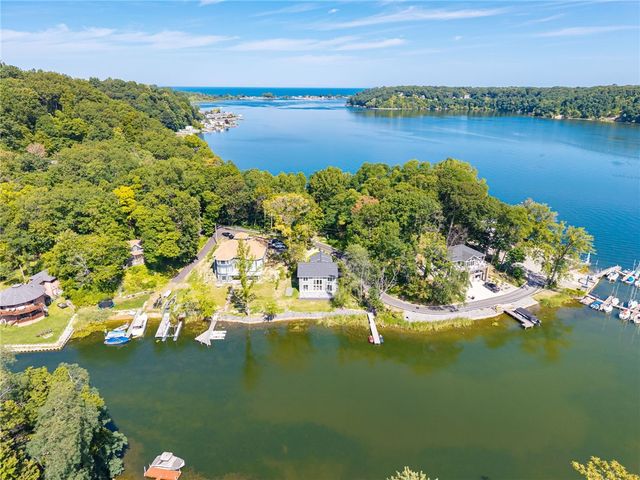 673 Seneca Road, Irondequoit, NY 14622