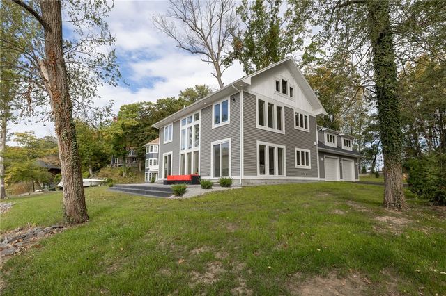 673 Seneca Road, Irondequoit, NY 14622