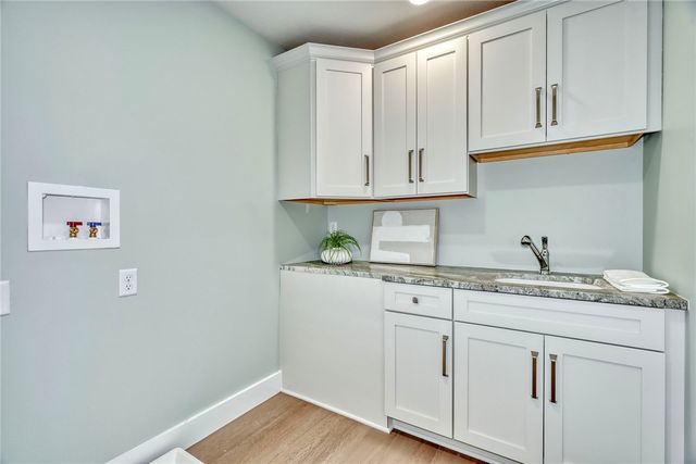 673 Seneca Road, Irondequoit, NY 14622