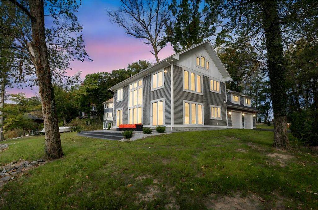 673 Seneca Road, Irondequoit, NY 14622