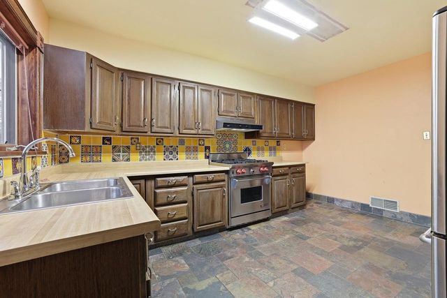 908 GREEN AVENUE, Stevens Point, WI 54481