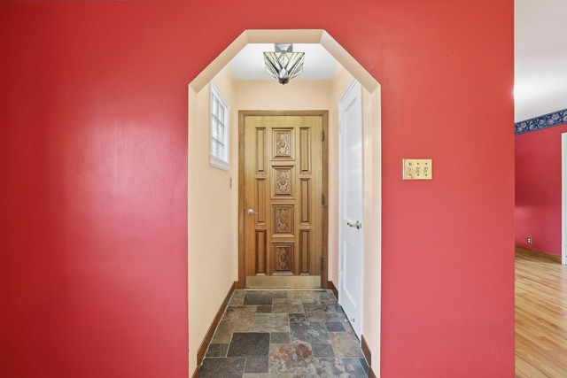 908 GREEN AVENUE, Stevens Point, WI 54481