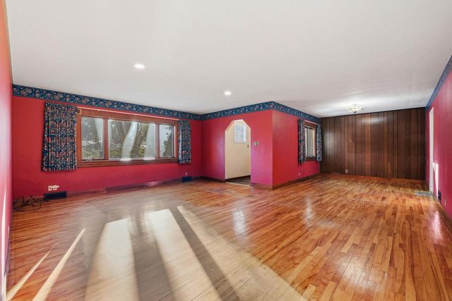 908 GREEN AVENUE, Stevens Point, WI 54481