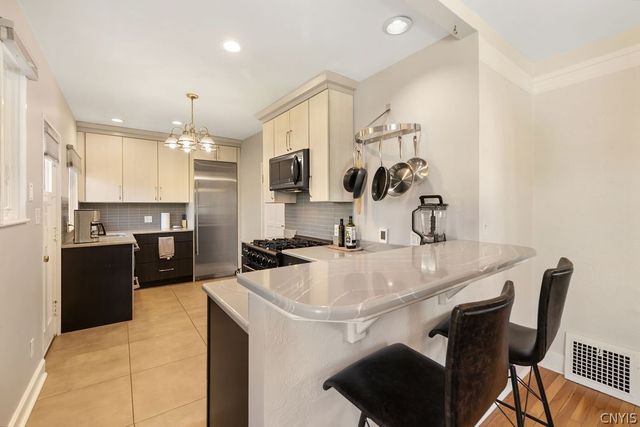 3401 James Street 7, Syracuse, NY 13206