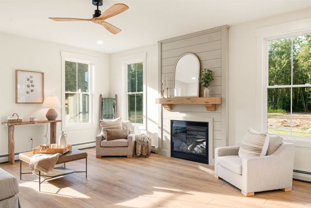 427 Mountain View Road, Williston, VT 05495