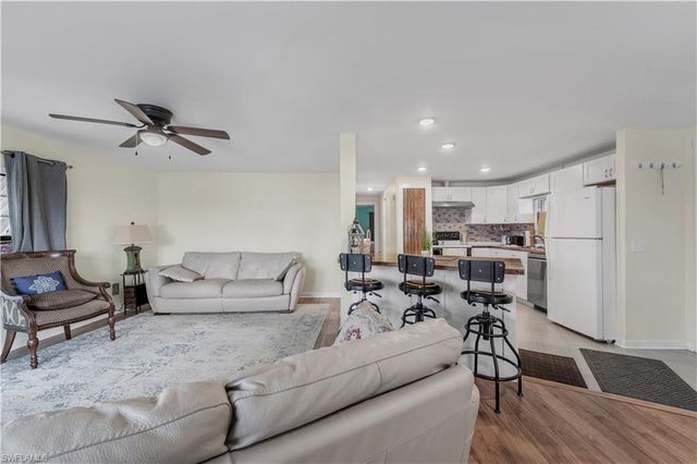 5655 Captain John Smith LOOP, North Fort Myers, FL 33917