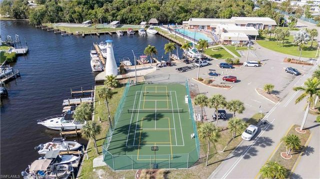 5655 Captain John Smith LOOP, North Fort Myers, FL 33917
