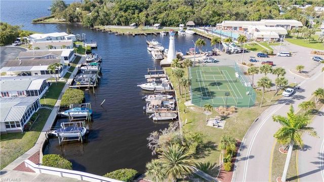 5655 Captain John Smith LOOP, North Fort Myers, FL 33917