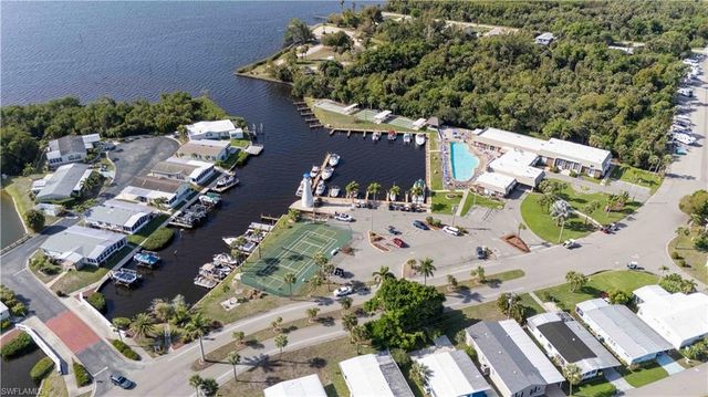 5655 Captain John Smith LOOP, North Fort Myers, FL 33917