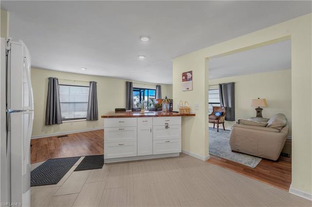 5655 Captain John Smith LOOP, North Fort Myers, FL 33917