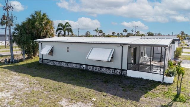 5655 Captain John Smith LOOP, North Fort Myers, FL 33917