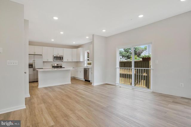 807 HILLSIDE AVE, Edgewater, MD 21037