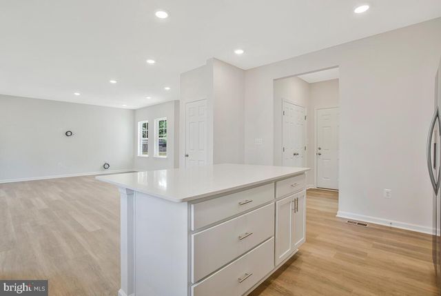 807 HILLSIDE AVE, Edgewater, MD 21037