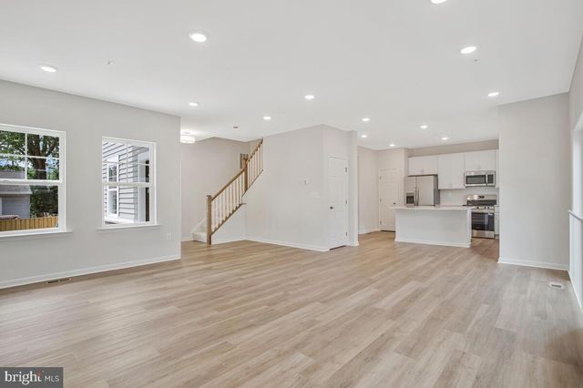 807 HILLSIDE AVE, Edgewater, MD 21037