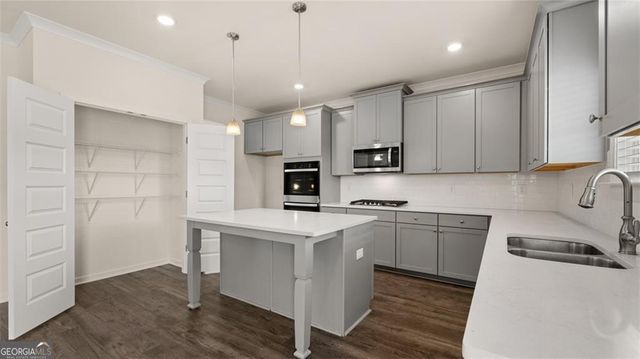 1551 Brookstone Place, Bogart, GA 30622